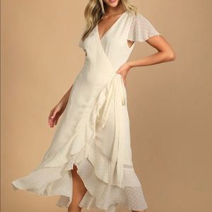 Brand new Lulus XS Wrap Dress